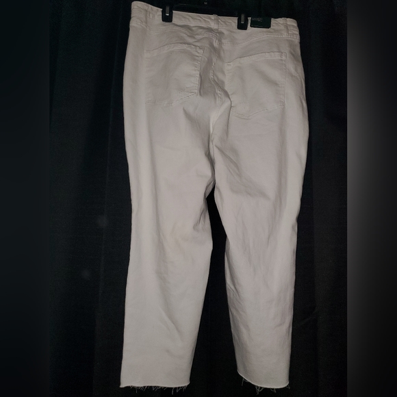 NWT Wild Fable White distressed super  High Rise Slim Straight freying at ankles - Picture 5 of 6